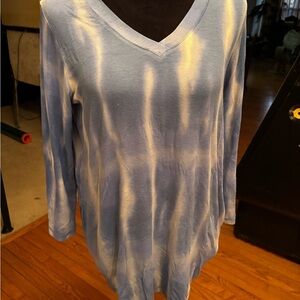 🆕 LOGO by Lori Goldstein V-Neck Tye Dye Ribbed Top Size Medium